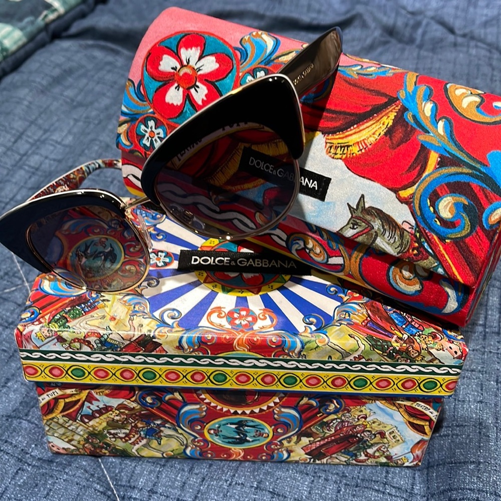 DOLCE & GABBANA SUNGLASSES